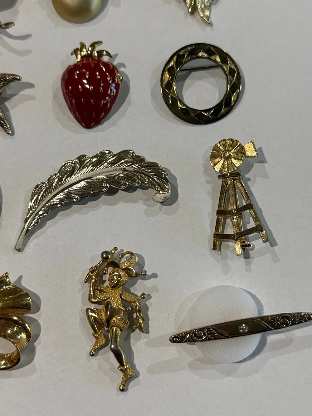 Vintage lot of 12 Assorted Brooch Pin Set / 3 Signed Ali Cathe and Avon Goldtone